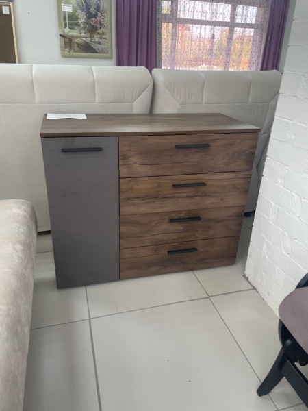 ����� ����